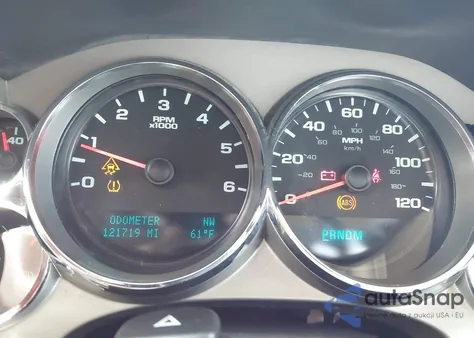 2011 Chevrolet Silverado 1500 Lt z USA, uszkodzony, nr VIN 1GCNKSE08BZ408863